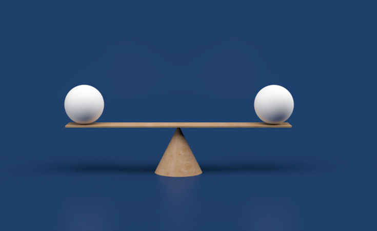 Balanced balls representing comparison - Cymulate